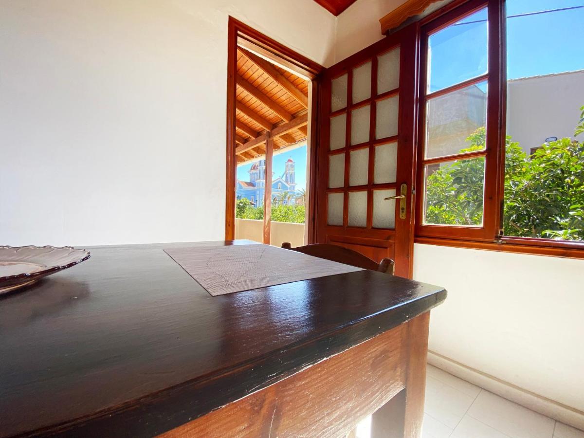 Dusk Apartments With Stunning Mountain View Chania  Luaran gambar